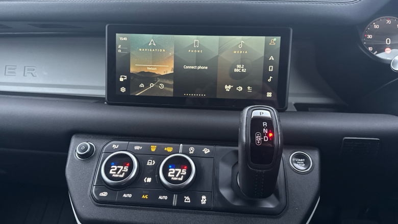 Land Rover Defender 110 Diesel 3.0 D250 Hard Top Auto